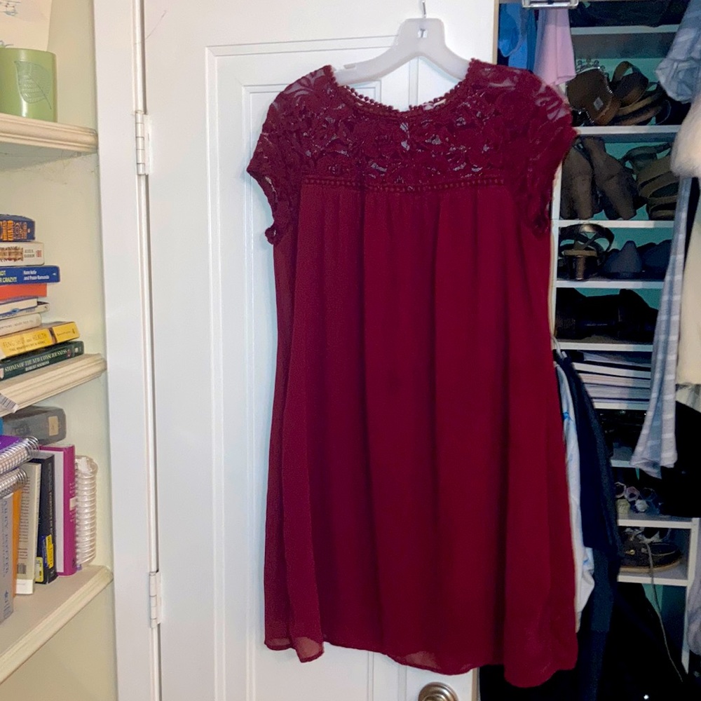Gorgeous summer red dress!